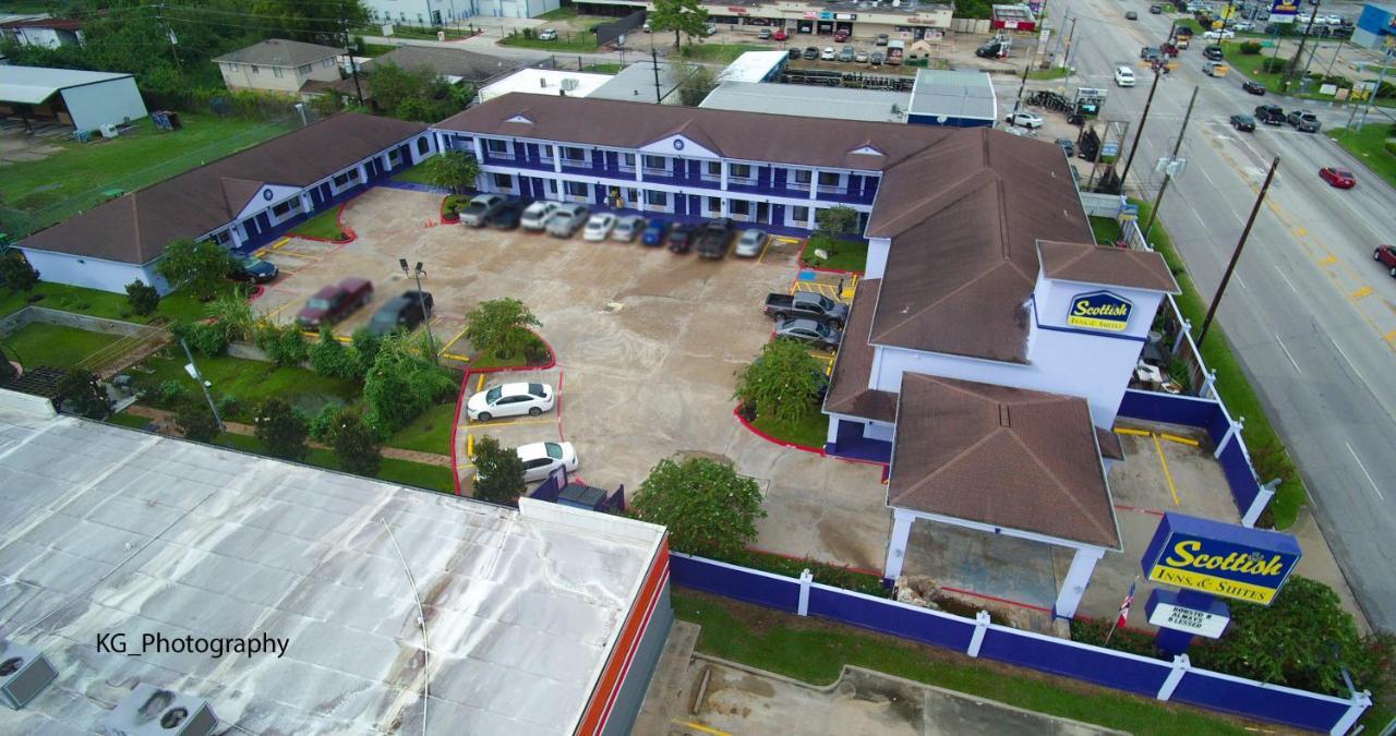 Scottish Inn And Suites Houston-Jones Road Louetta ภายนอก รูปภาพ