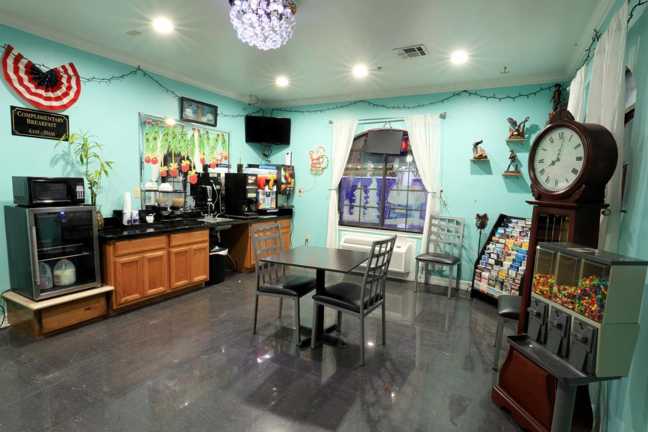 Scottish Inn And Suites Houston-Jones Road Louetta ภายนอก รูปภาพ