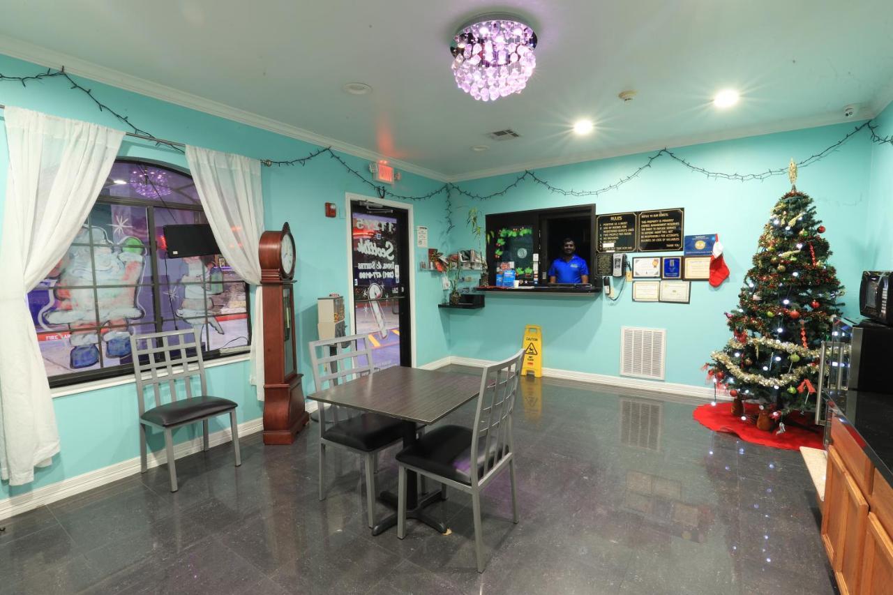 Scottish Inn And Suites Houston-Jones Road Louetta ภายนอก รูปภาพ