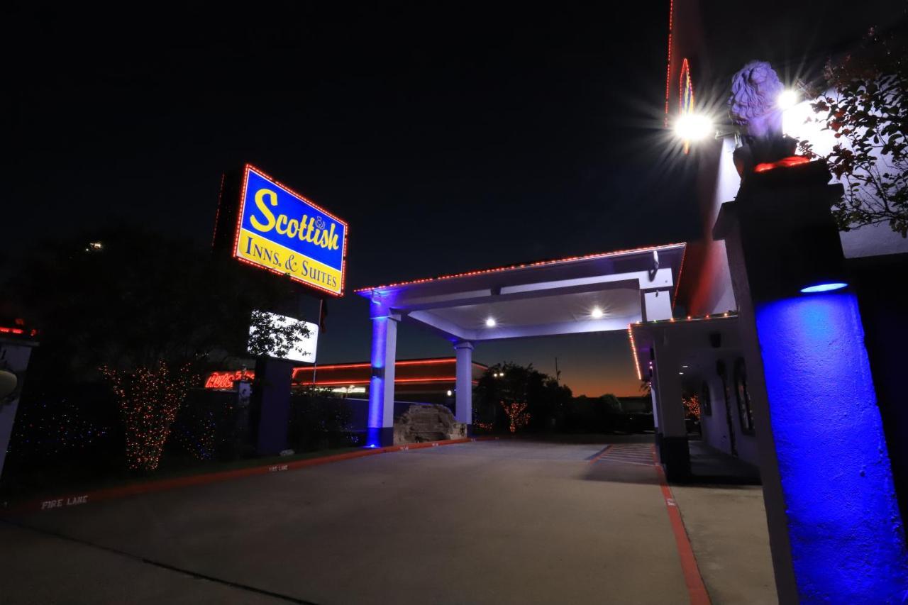 Scottish Inn And Suites Houston-Jones Road Louetta ภายนอก รูปภาพ