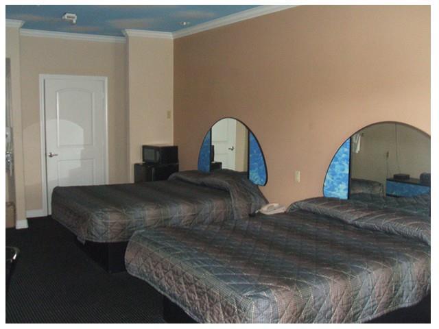 Scottish Inn And Suites Houston-Jones Road Louetta ห้อง รูปภาพ