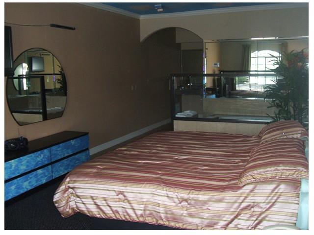 Scottish Inn And Suites Houston-Jones Road Louetta ห้อง รูปภาพ